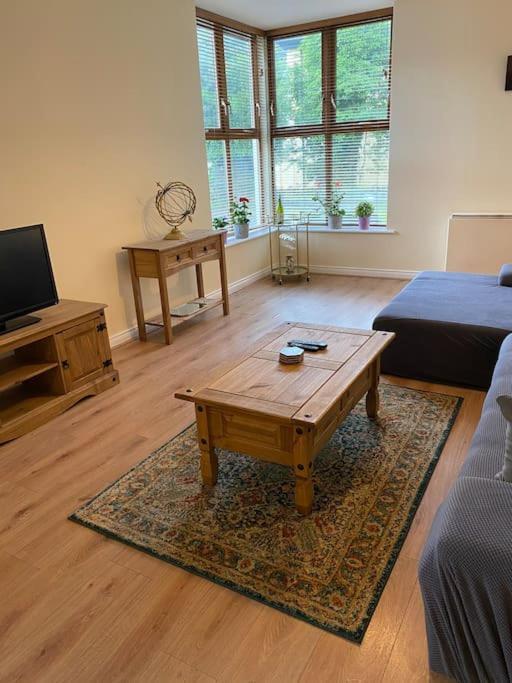Glengesh Court. Ardara Town Centre. 아파트 외부 사진