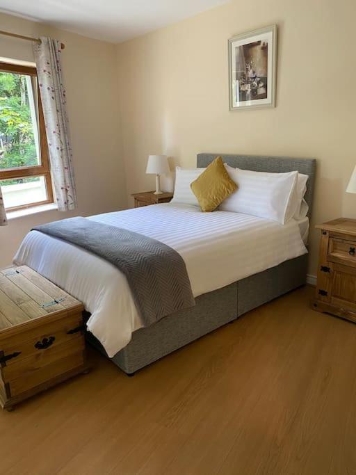 Glengesh Court. Ardara Town Centre. 아파트 외부 사진